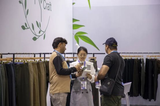 九游娱乐文化：2024创新面料、时尚服装、母婴用品展盛大开幕！展实力觅商机共拓市场新蓝海！(图9)
