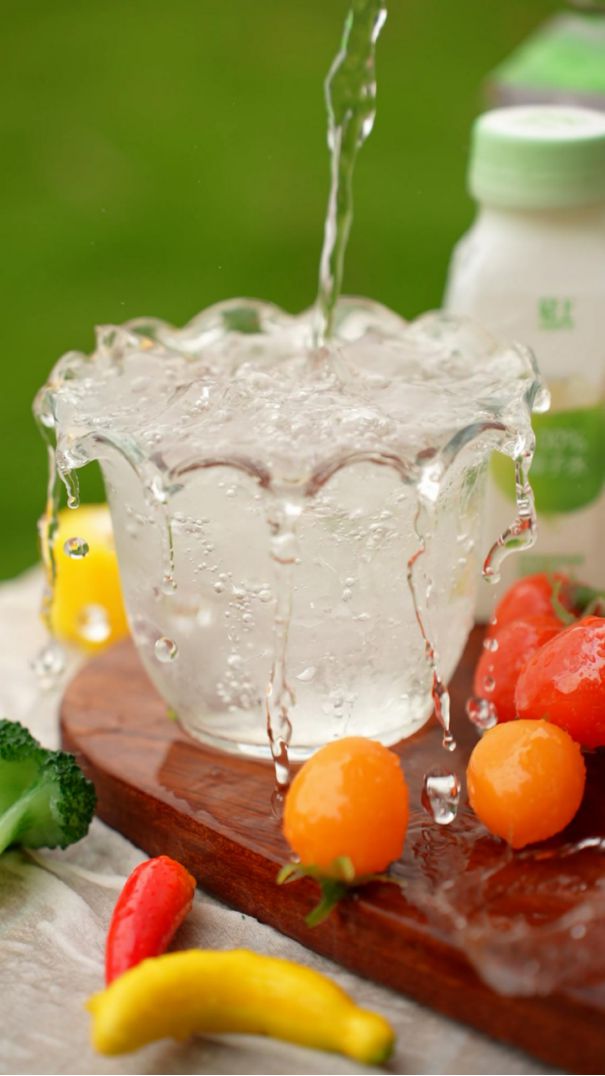 九游娱乐：含天然电解质轻上100%椰子水成为孕妈妈补水首选(图4)