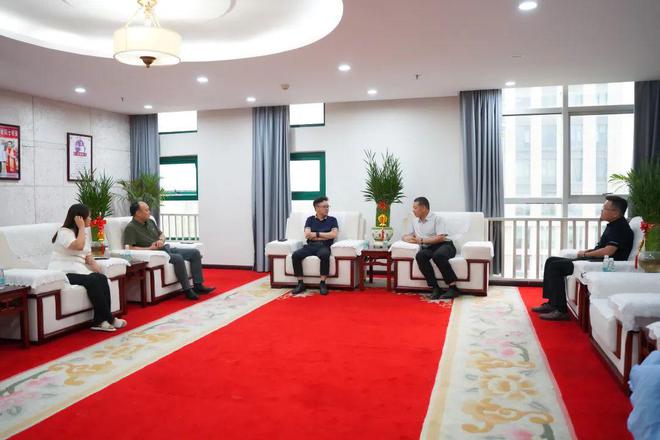 【喜讯】热烈欢迎雪绒花团队莅临孟奇鹏小儿推拿连锁调研指导(图4)