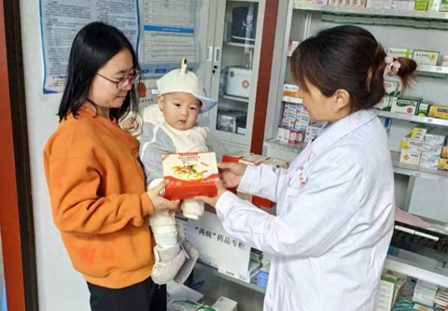 九游娱乐文化：12克小小“营养包”10余年改善近2000万名婴幼儿营养(图1)