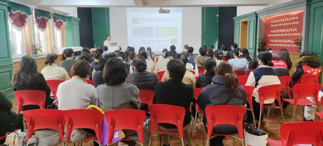 九游娱乐：“英皇・幼儿园”这场讲座义诊为孩子和女性健康“开方”(图1)