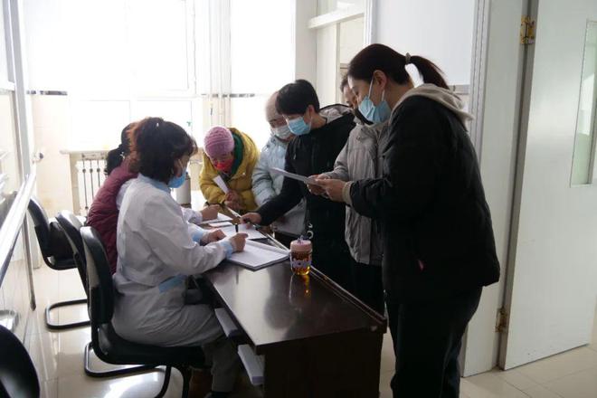 绥滨农场有限公司开展女职工健康体检活动(图1)