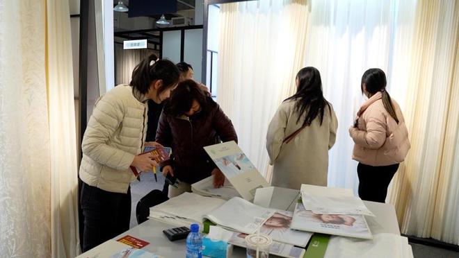 不会被火点燃的面料、透光不透人的窗帘……海宁家博会看点多多(图4)