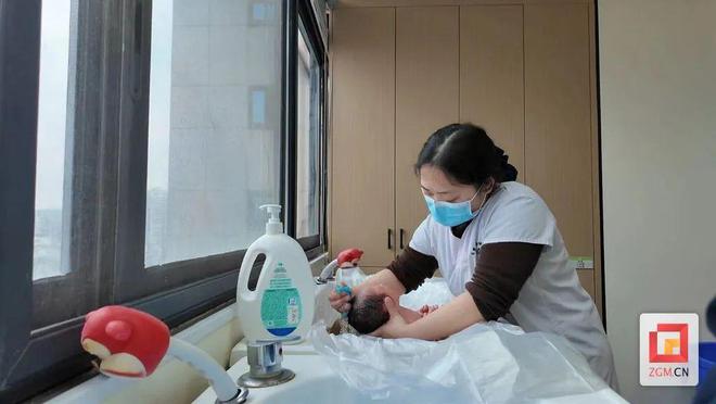 九游娱乐文化：榜样力量护佑母婴健康——记全国巾帼文明岗自贡市妇幼保健院产科(图6)