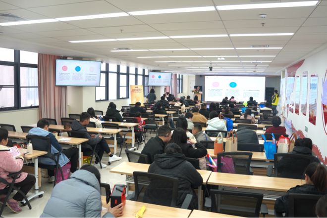 九游娱乐文化：聚焦母婴全周期需求随州市首届孕幼博览会圆满举办(图6)