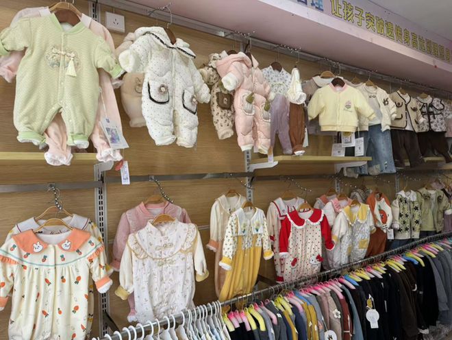 九游娱乐：童装棉品成母婴店中的“潜力股”？(图6)