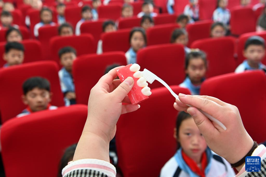 新华全媒+丨世界卫生日：保障母婴健康呵护祖国未来(图7)