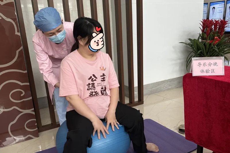 九游娱乐：保障母婴健康呵护祖国未来——博罗县人民医院产科、麻醉科联合开展义诊活动(图6)