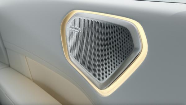 领克9002899万起正式上市树立家庭旗舰大六座新标杆(图6)