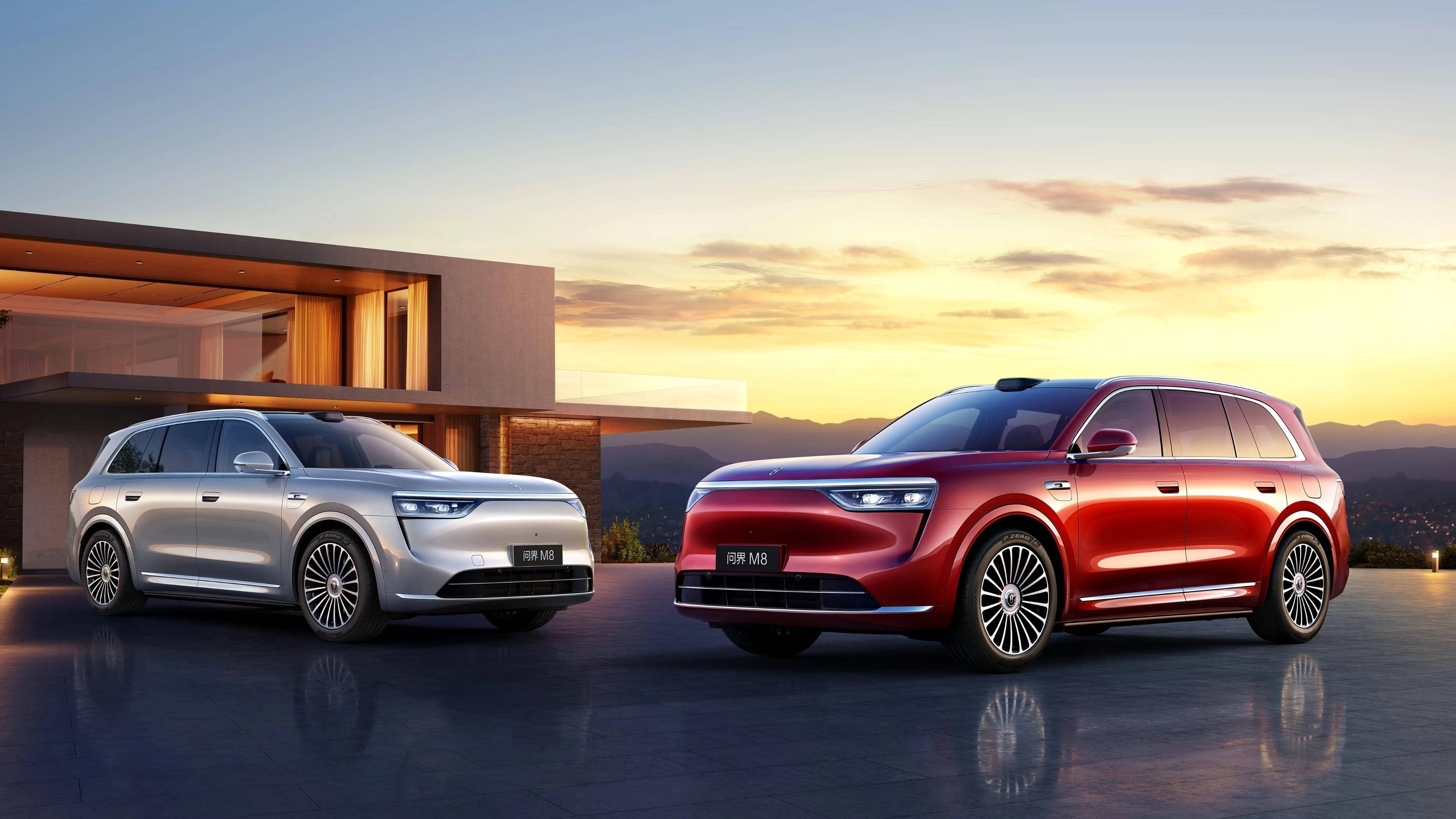 问界M8：母婴级健康座舱30-40万级车型中的健康安全佼佼者(图1)