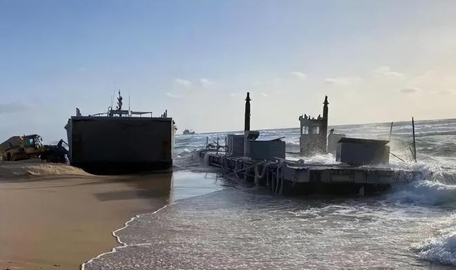 全球震惊：加沙饥饿婴儿照片曝光营养不良、面部紧缩犹如外星人(图14)