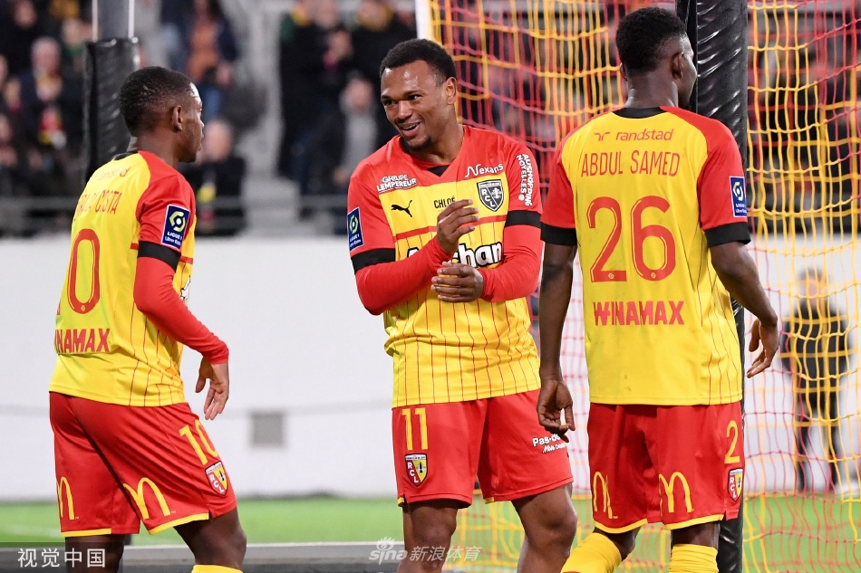 6月电子厂的公厕全景揭秘高效生产背后的隐秘角落与人惊险场面网友：停不下来沉迷其中(图2)