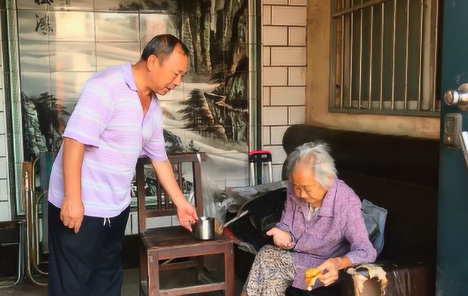 为啥伺候父母越多越容易“落埋怨”？过来人的心里话现实且扎心(图3)