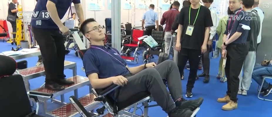 新技术、新创意成广交会“香饽饽”“AI+制造美学”释放中国好物无限可能(图10)