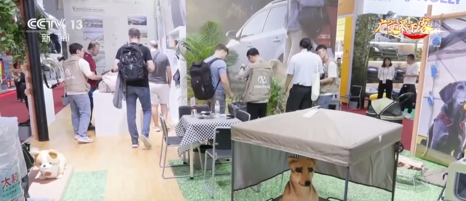 新技术、新创意成广交会“香饽饽”“AI+制造美学”释放中国好物无限可能(图17)