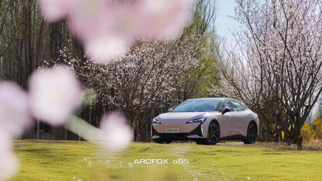 极狐新阿尔法S5夏日出行指南：高温？不存在的！(图2)