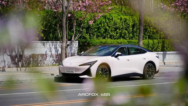 极狐新阿尔法S5夏日出行指南：高温？不存在的！(图5)