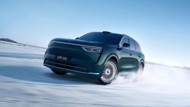 九游娱乐：问界M8“力挽狂澜”赛力斯抢夺“大六座SUV”话语权(图3)
