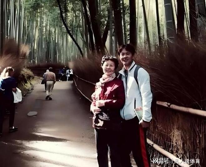 50岁邵汶因《藏海传》翻红献身家庭多年未婚引关注！(图13)