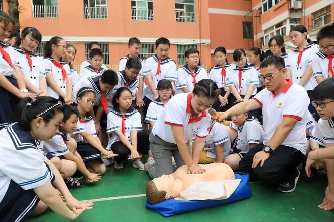 心肺复苏周2025｜关爱生命救在身边——心肺复苏周2025即将到来！(图2)