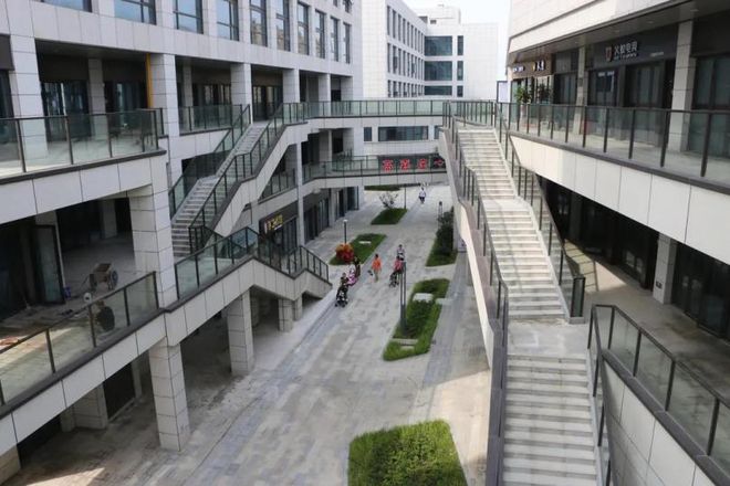 @春申阳光售楼处春申阳光发布：质感空间树标杆！(图5)