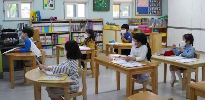 九游娱乐：这个国家生一胎奖50万还是没人生！总统：再不生就灭绝了！(图2)