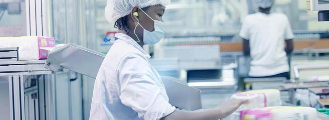 九游娱乐文化：狂揽30亿！广东夫妇创业把国际巨头宝洁都甩身后去IPO敲钟了(图20)