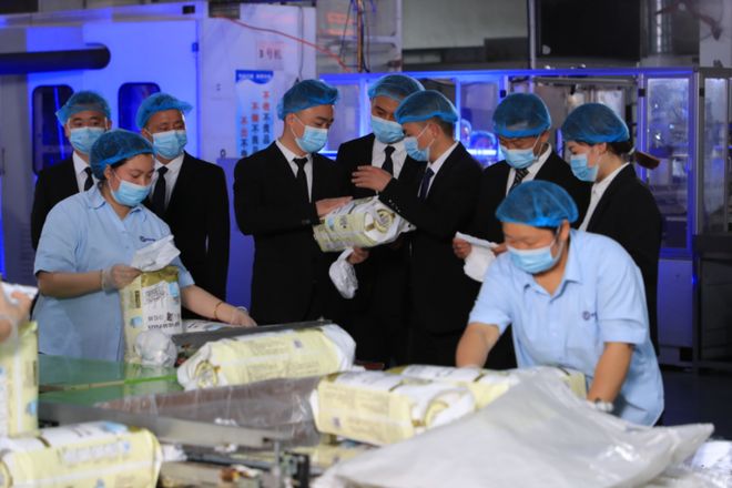 九游娱乐:聪博纸尿裤的多渠道布局:便捷购物体验触手可及(图6)