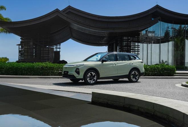 九游娱乐文化:998万起的超长续航T动力电混SUV一汽悦意07开工踏青双无忧(图6)