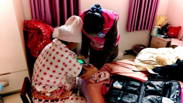 筑牢母婴健康屏障——汝州市妇幼保健院产后访视团队以专业与温暖护航母婴安全(图2)